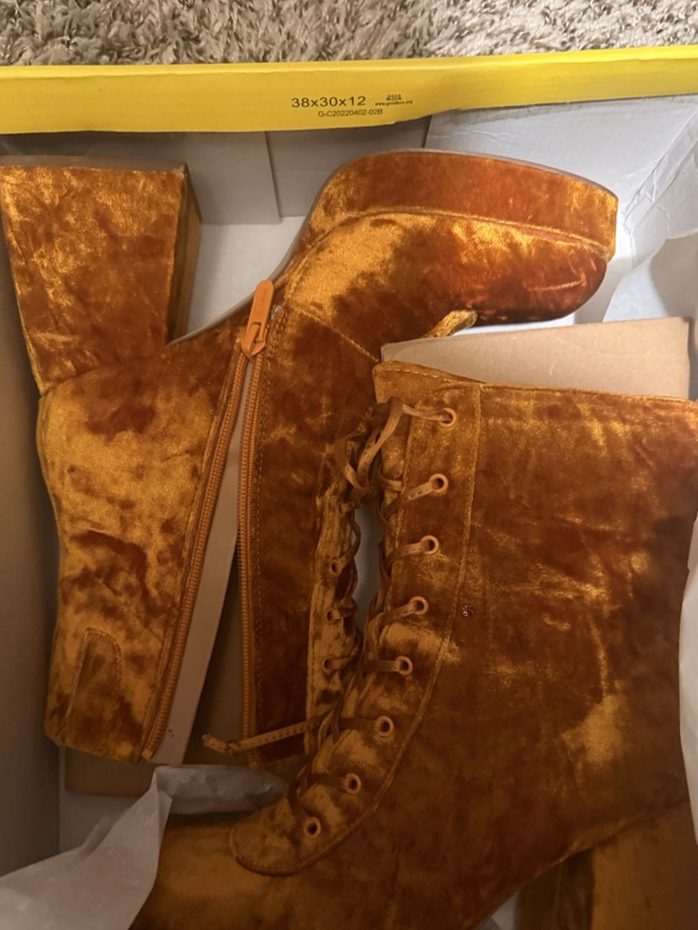 🔥 Circus by Sam Edelman “Mia” Velvet Platform Block Heel Booties 🔥 - Picture 12 of 13